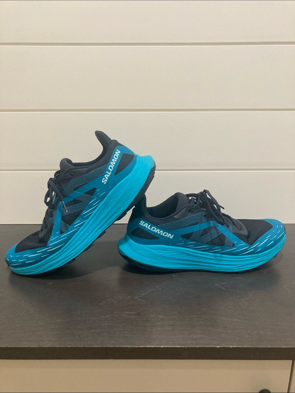 Men's Salomon Ultra Flow Carbon/Tahitian Tide/Deep Dive- All Terrain- Sz 10-GUC